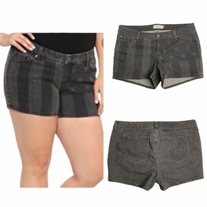 TORRID SHORTS FLAG‎ USA MINI STARS AND STRIPES DENIM JEANS GRAY/BLACK